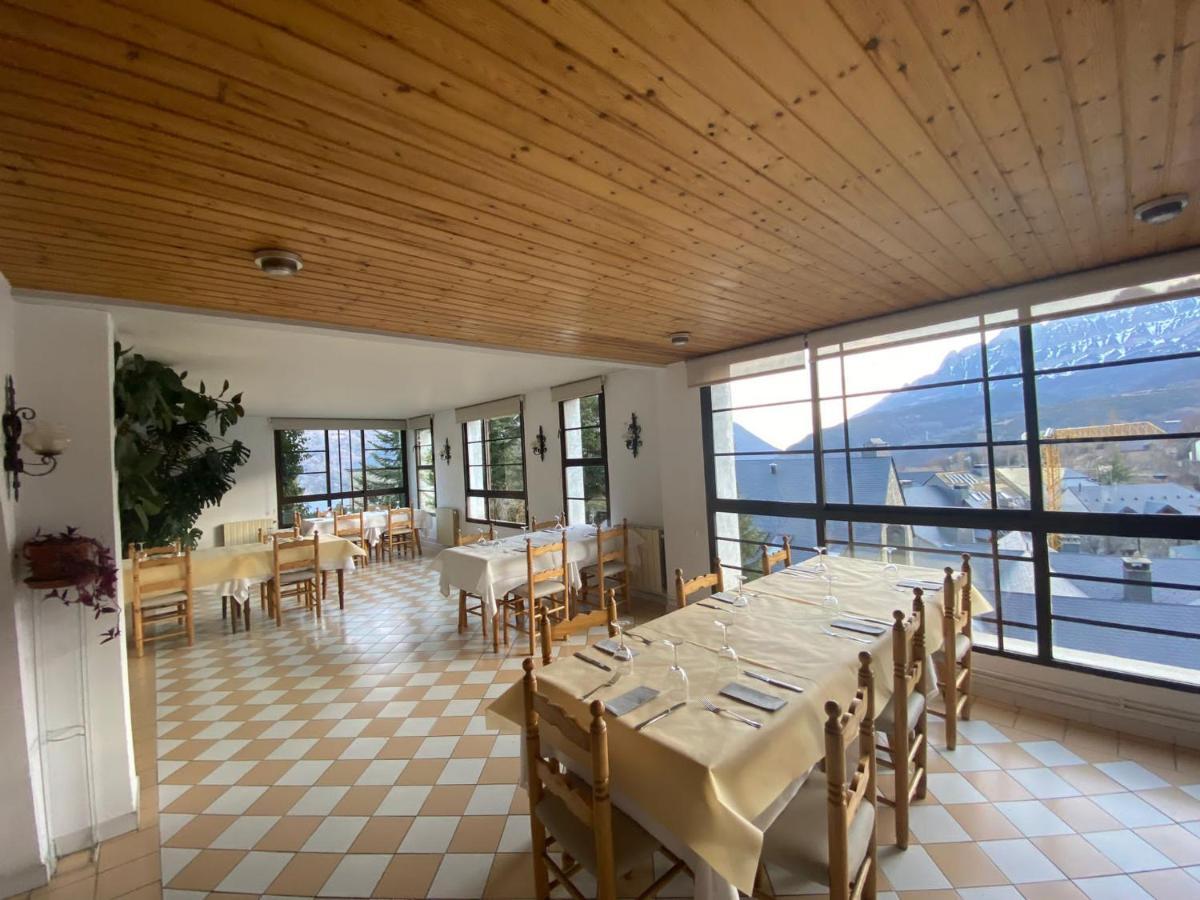 Hotel Mariana Tramacastilla de Tena Eksteriør bilde